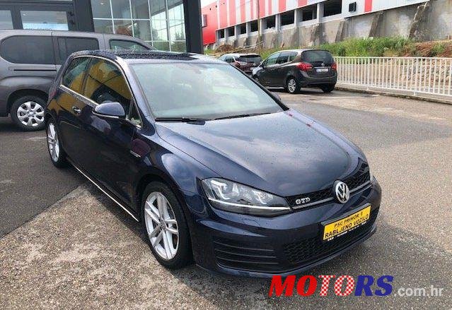 2015' Volkswagen Golf VII 2,0 Bmt photo #1
