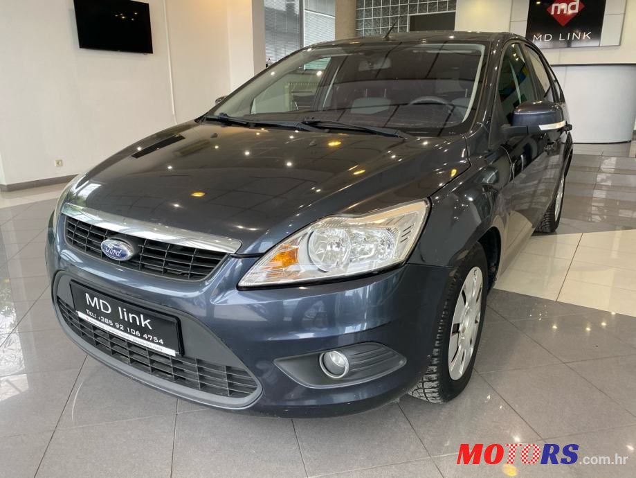 2010' Ford Focus 1,6 photo #1