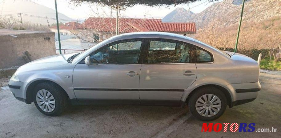 2001' Volkswagen Passat 1,9 Tdi photo #1