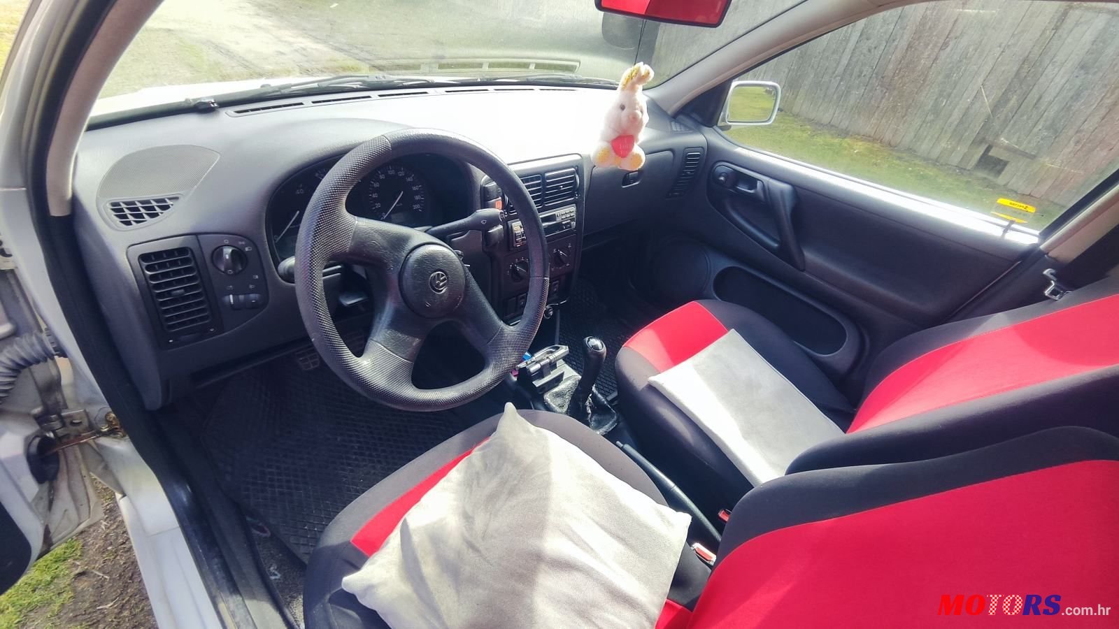 1998' Volkswagen Polo 1.4 Plus photo #4