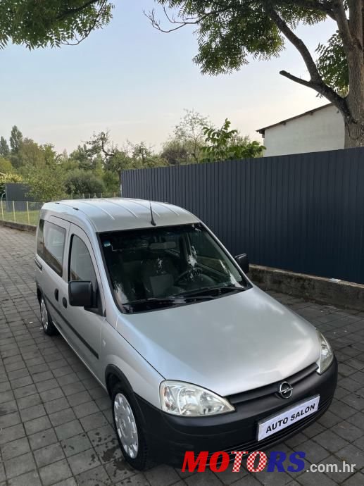 2009' Opel Combo 1,4 I 16V photo #4