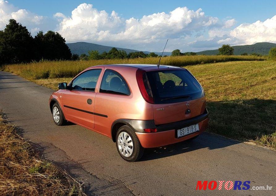 2002' Opel Corsa 1.0 12V photo #2