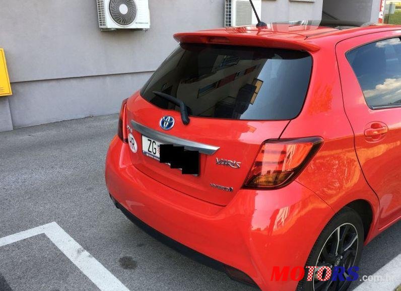 2015' Toyota Yaris 1,5 Vvt-I Red photo #1