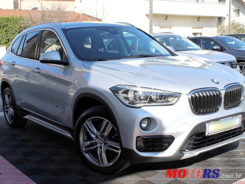 2017' BMW X1 18D photo #1