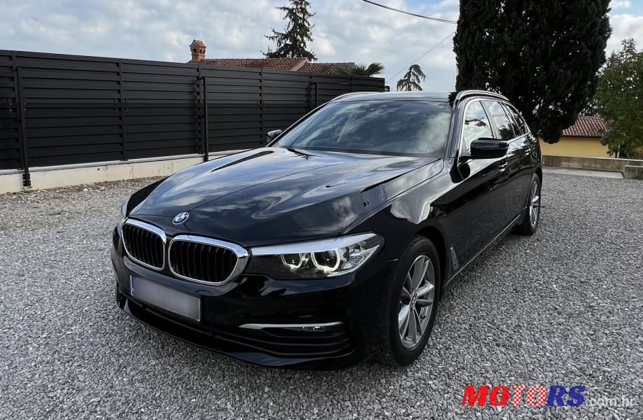 2019' BMW Serija 5 520D Touring photo #1