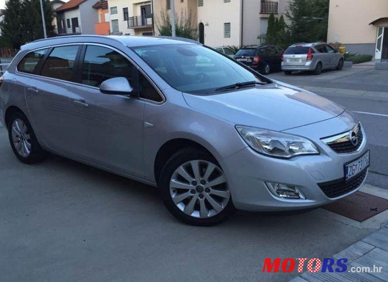 2012' Opel Astra Karavan 1,7 Cdti photo #2