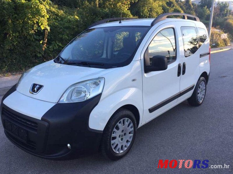 2011' Peugeot Bipper 1.3 Hdi photo #1