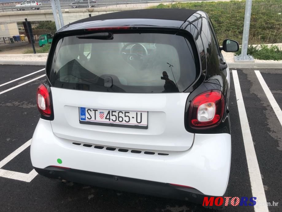 2017' Smart Fortwo 1.0 photo #5