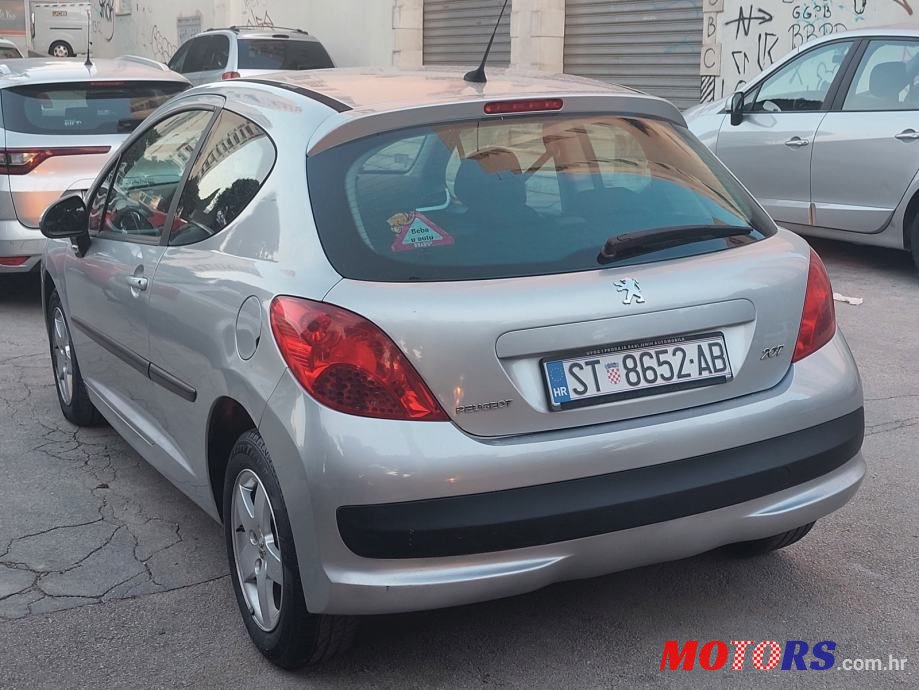 2009' Peugeot 207 1,6 Hdi photo #3