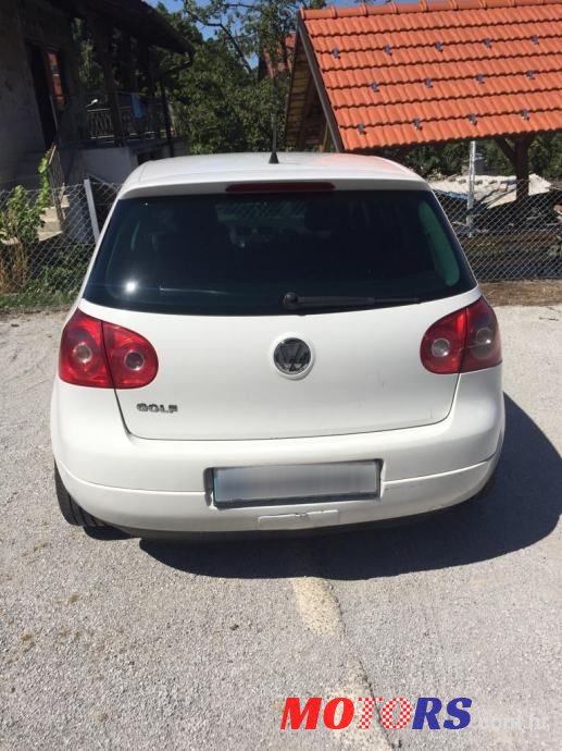 2008' Volkswagen Golf 5 photo #6