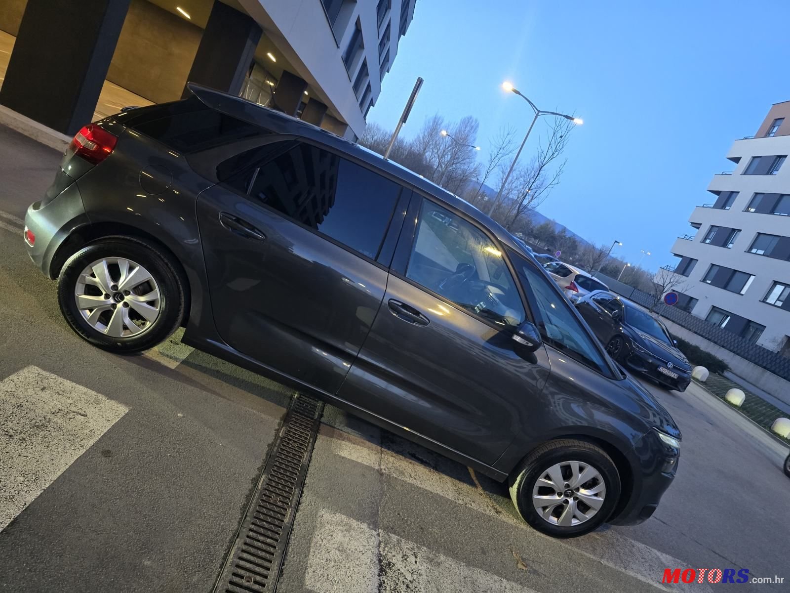 2015' Citroen C4 Picasso 1,6 S&S photo #4