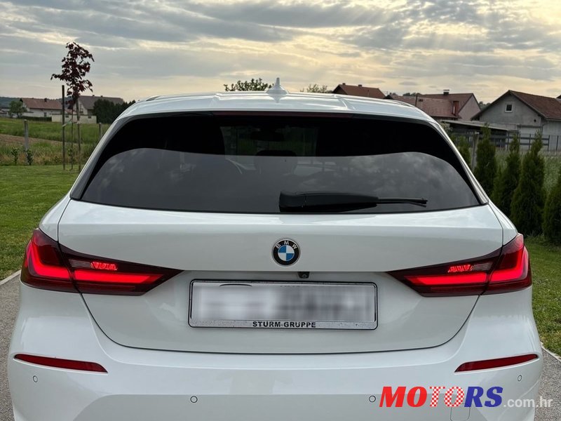 2020' BMW Serija 1 118D photo #4