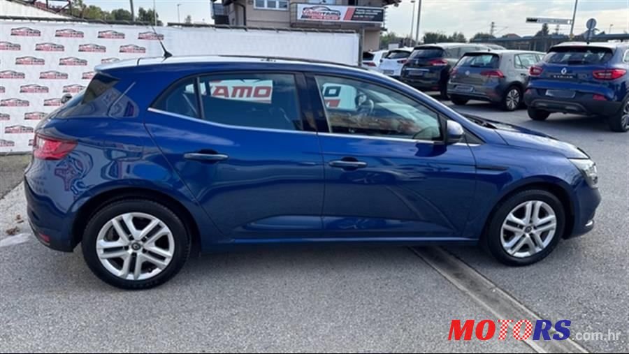 2020' Renault Megane Blue Dci 115 photo #4