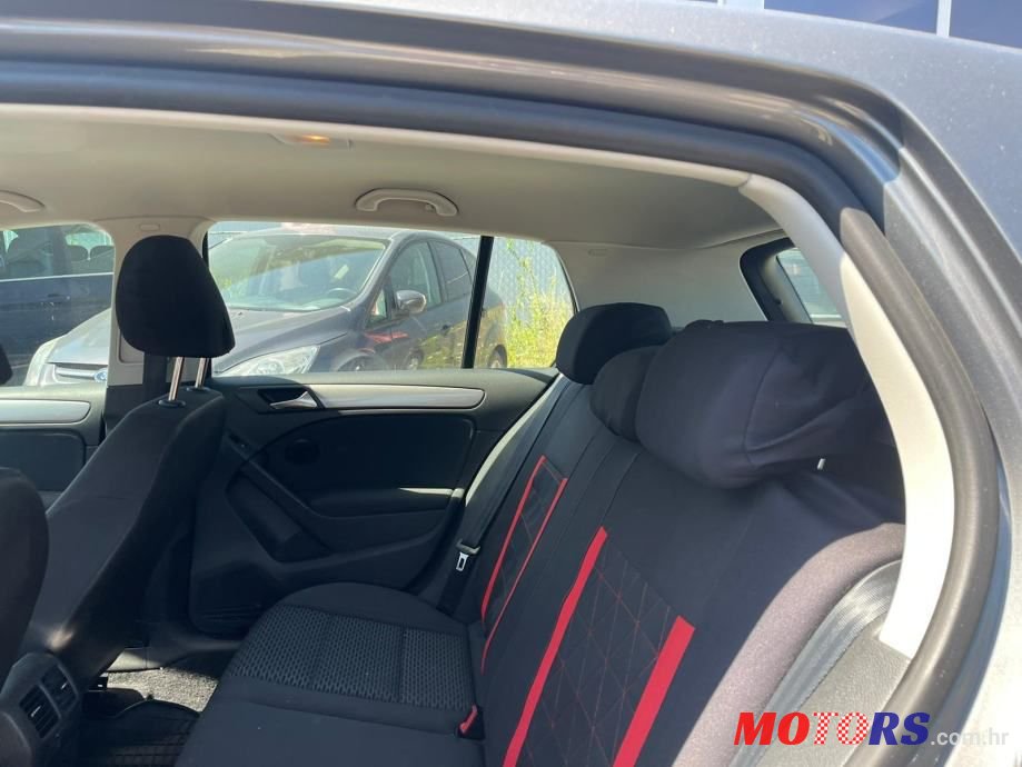 2010' Volkswagen Golf 6 1,6 Tdi photo #5