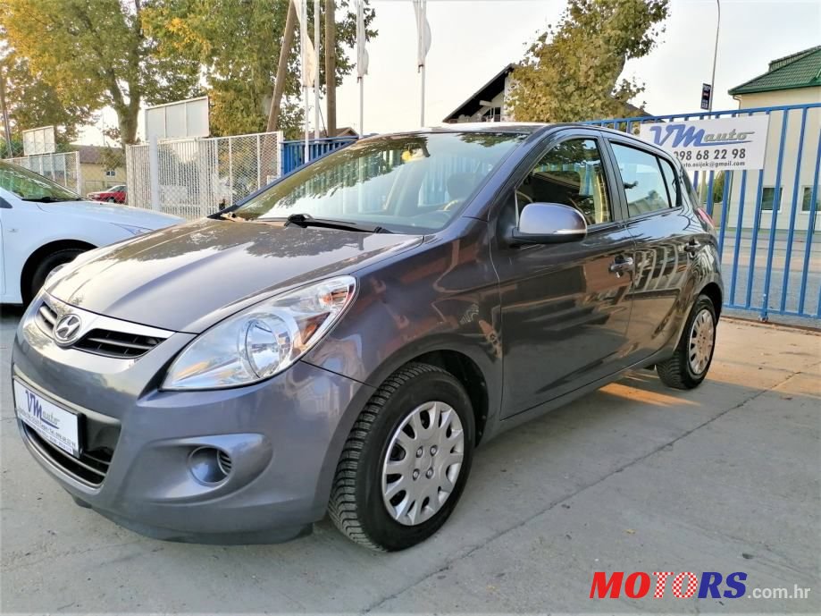 2011' Hyundai i20 1,4 Crdi photo #4