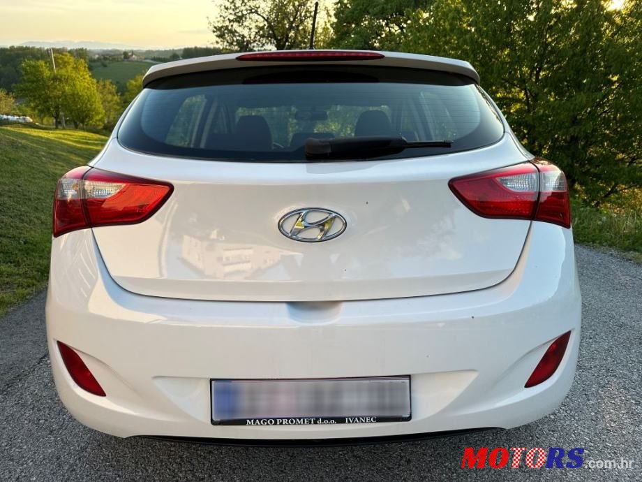 2012' Hyundai i30 1,6 Crdi photo #4