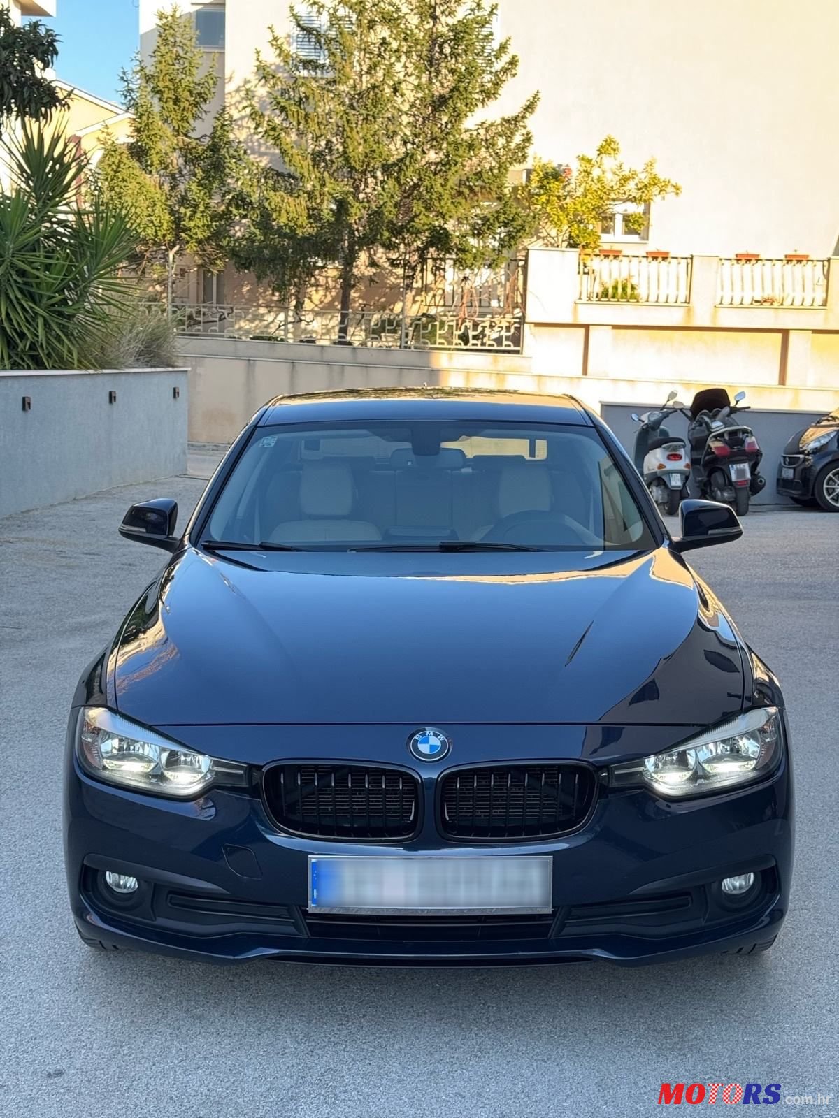 2016' BMW Serija 3 318D photo #2