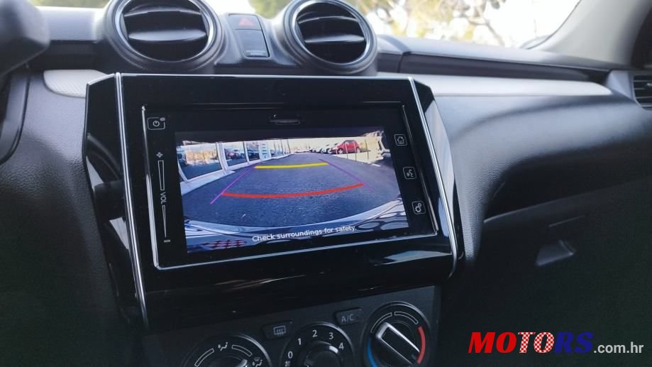 2021' Suzuki Swift 1,2 photo #6