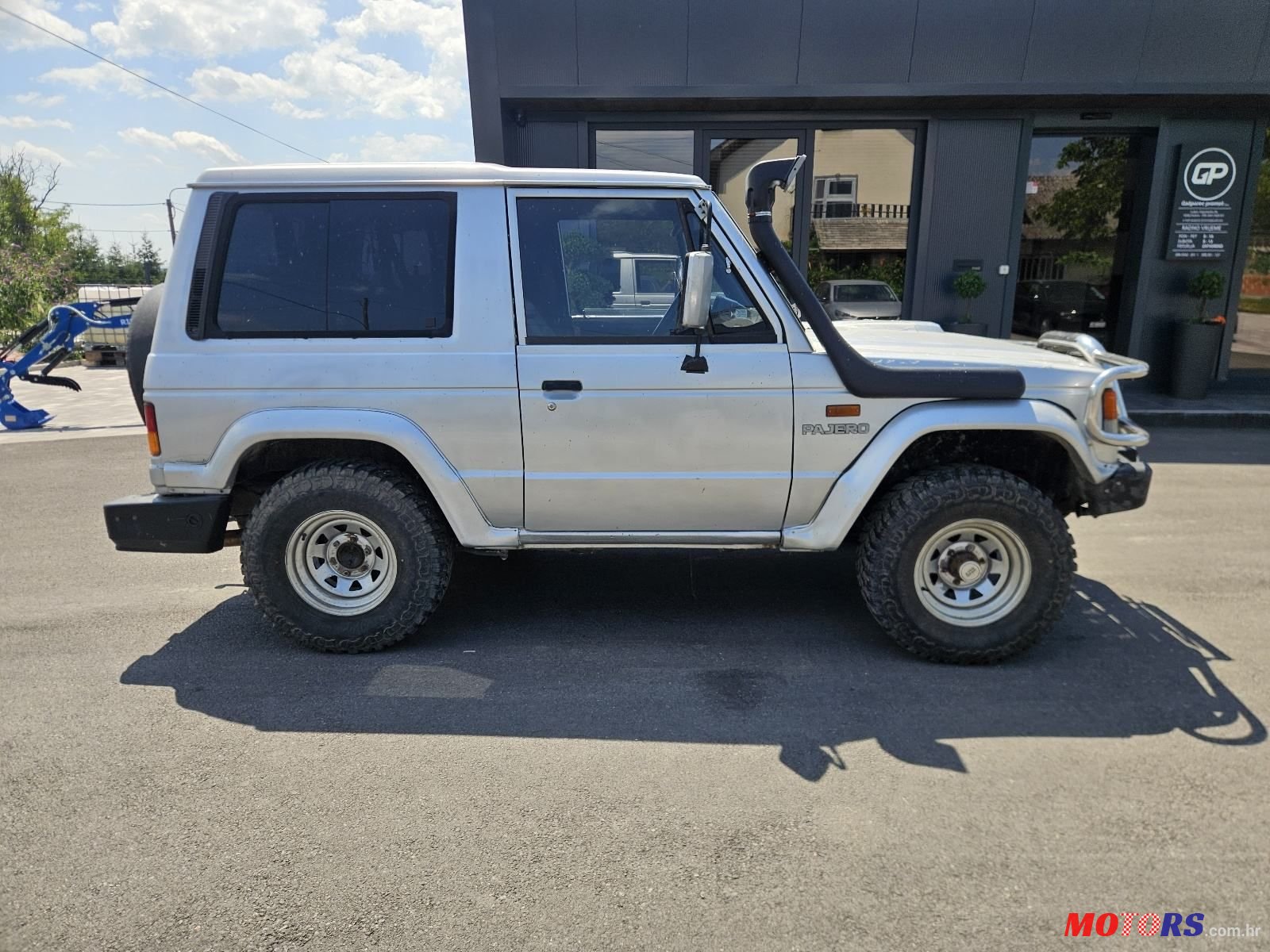 1990' Mitsubishi Pajero Mt 2,5 Td photo #2