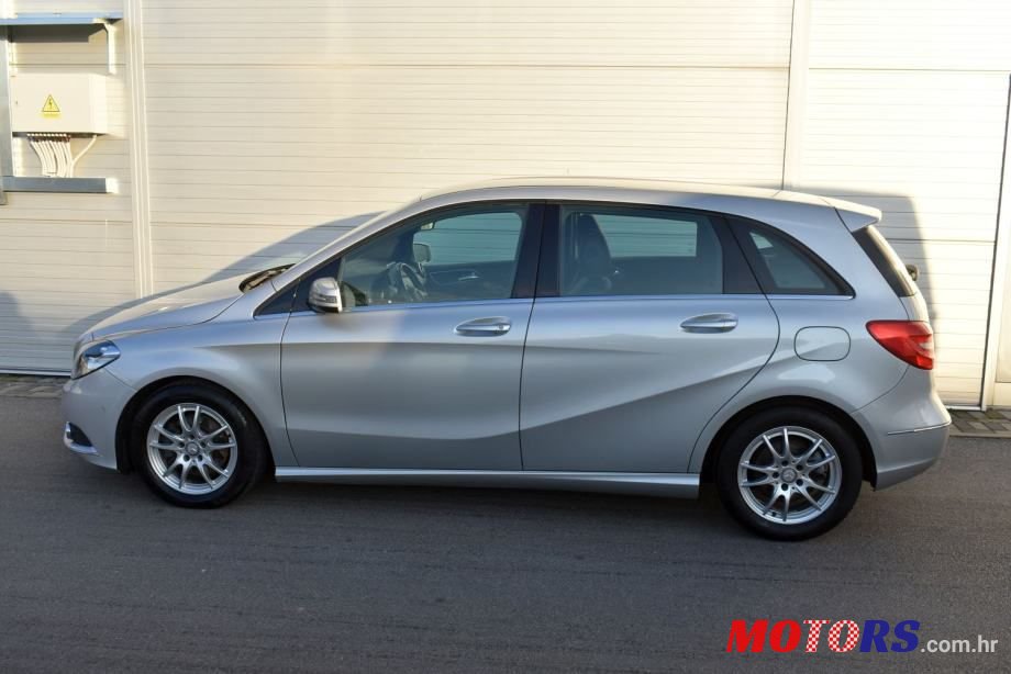2012' Mercedes-Benz B-Klasa 180 Cdi photo #2