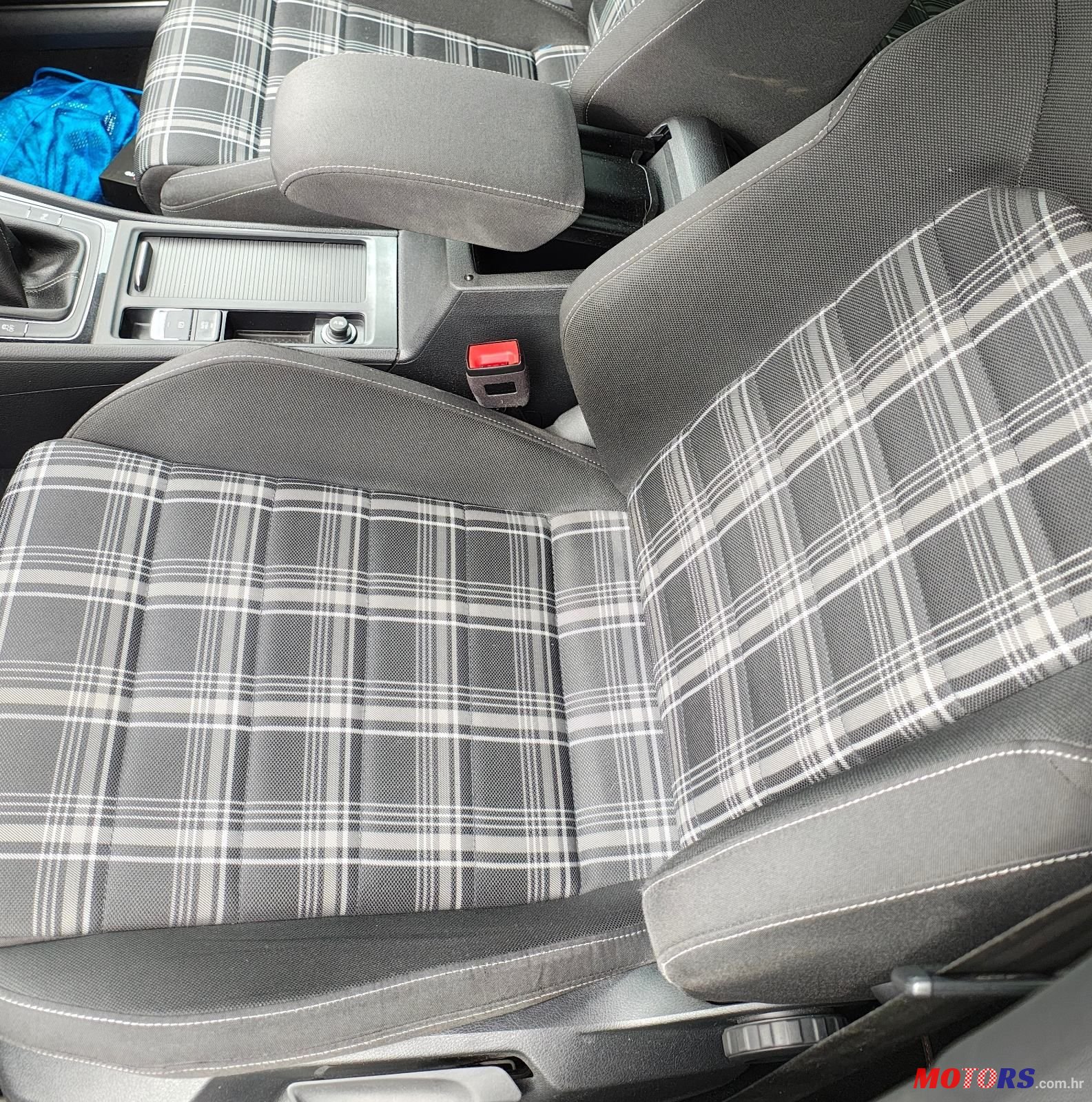 2017' Volkswagen Golf VII 2,0 Gtd photo #3