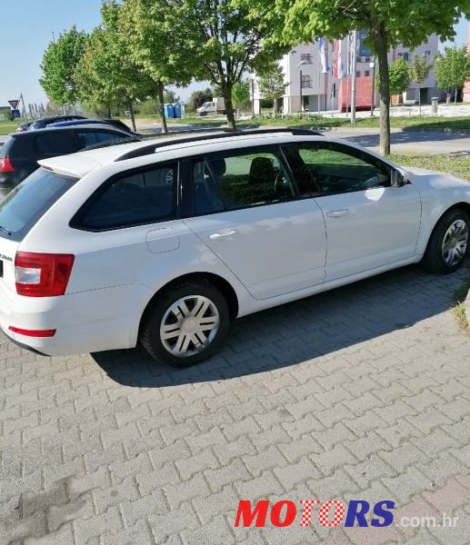 2014' Skoda Octavia Combi photo #5