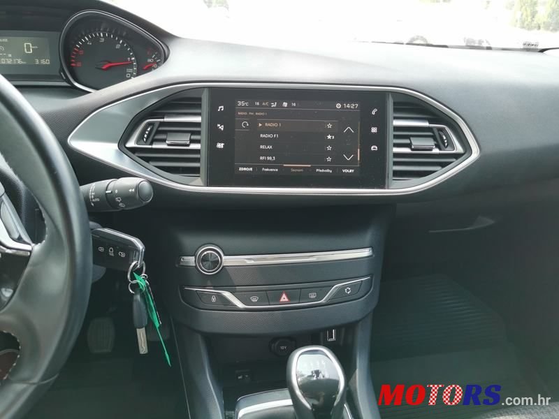 2020' Peugeot 308 Sw photo #6