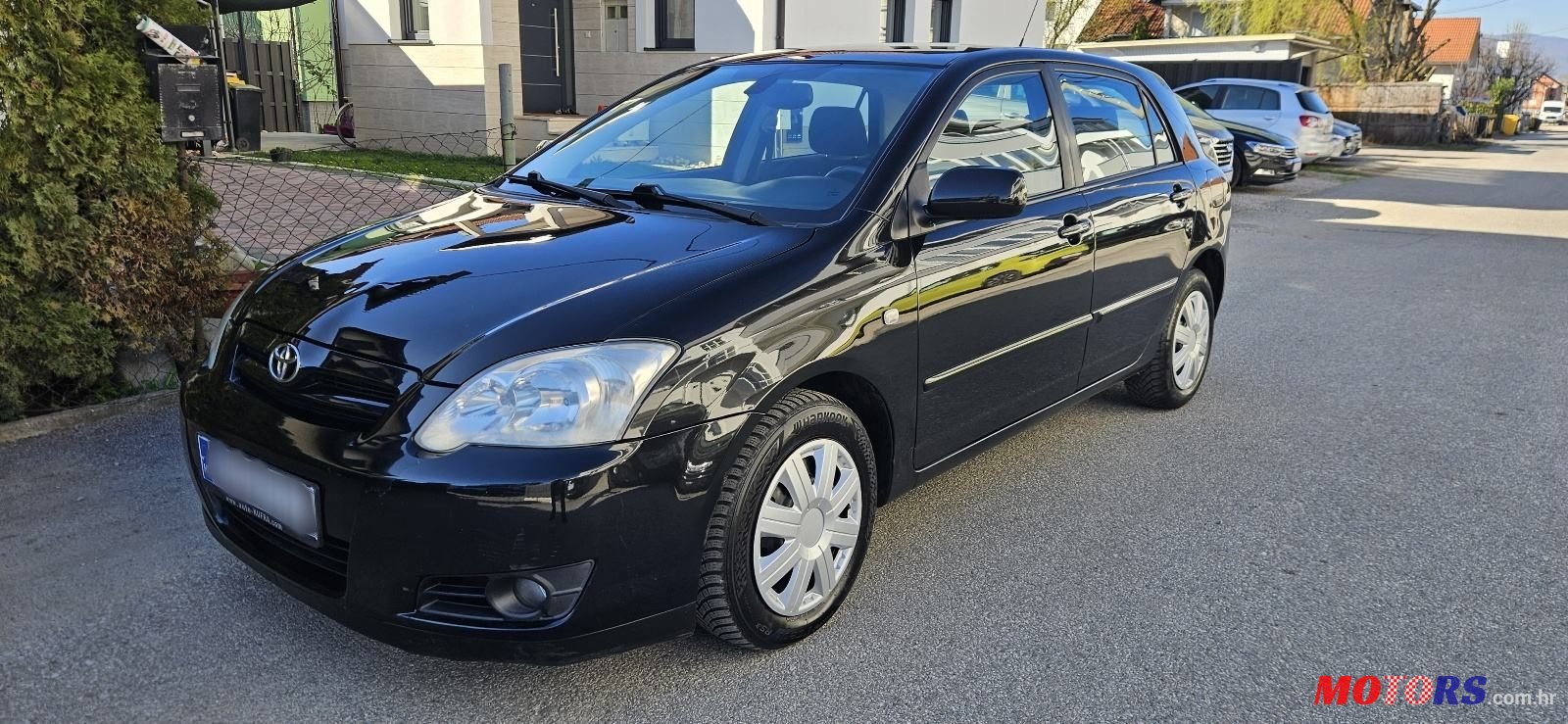 2005' Toyota Corolla 1.4 D4D photo #1