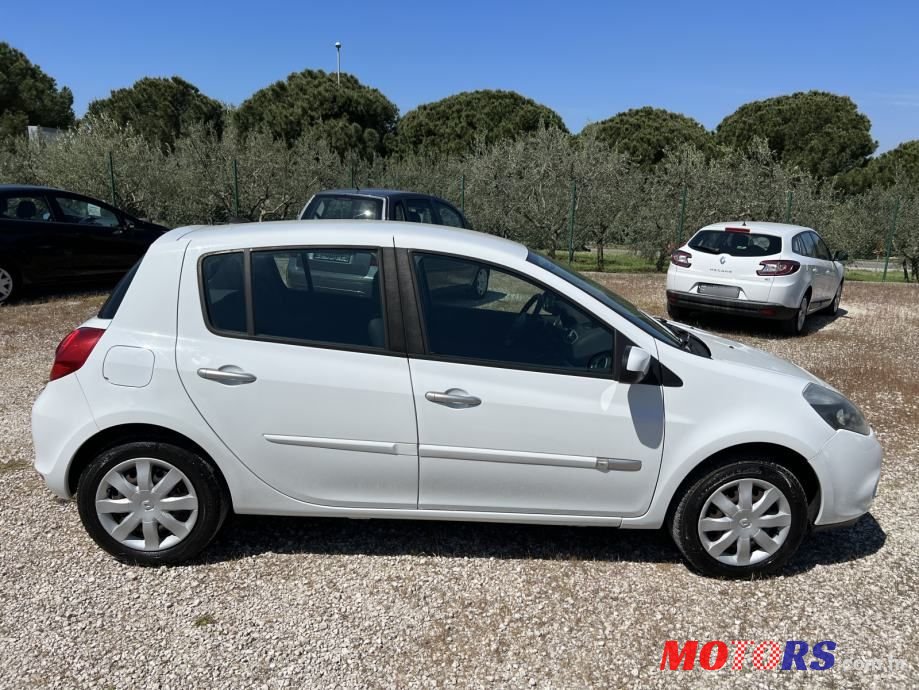 2010' Renault Clio 1,2 16V photo #4