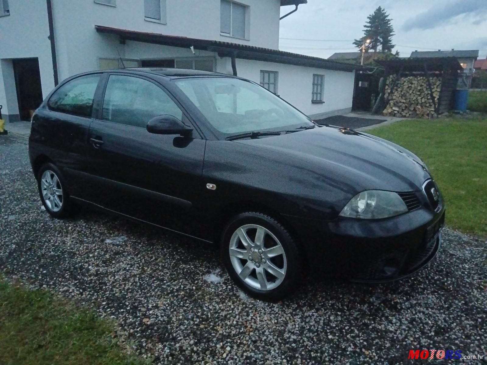 2008' SEAT Leon 1,6 photo #1