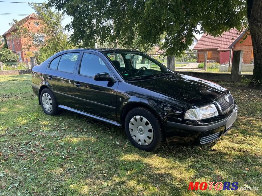 2009' Skoda Octavia 1,6 photo #3