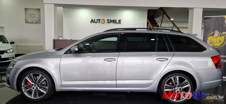 2014' Skoda Octavia Combi photo #2