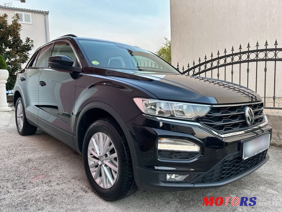 2019' Volkswagen T-Roc 1,6 Tdi photo #2