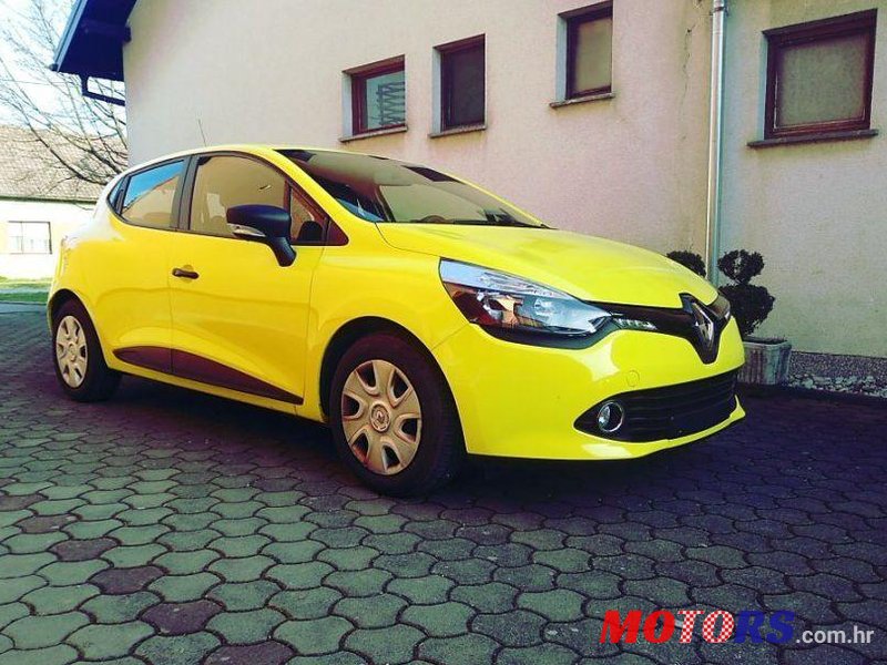 2015' Renault Clio Dci 90 photo #1