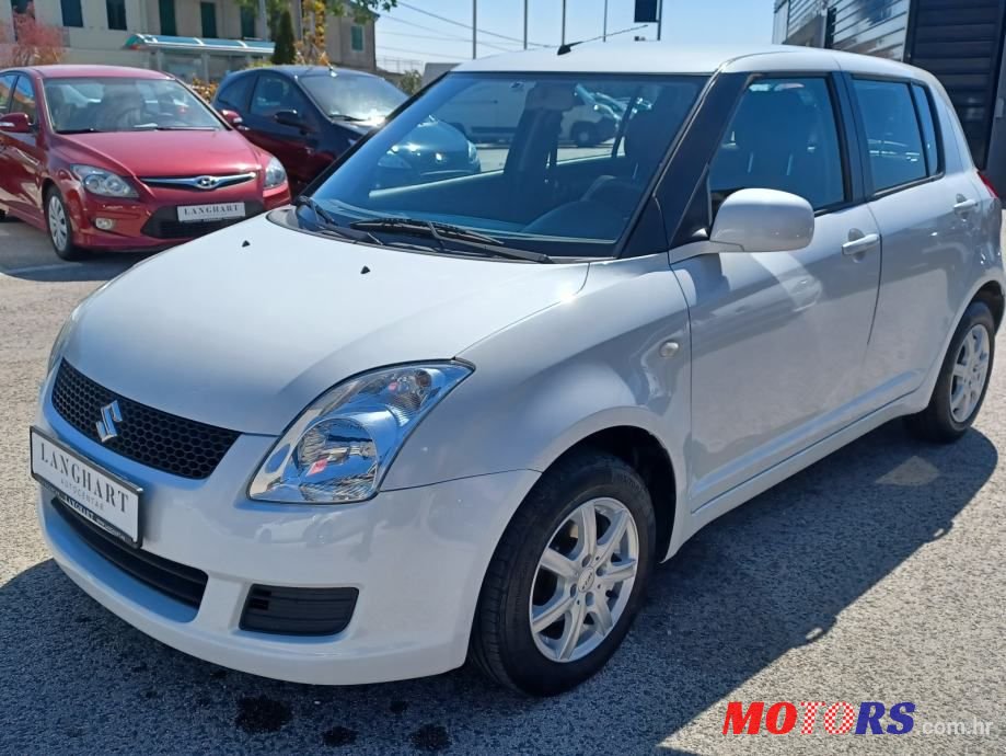 2010' Suzuki Swift 1,3 Glx photo #2