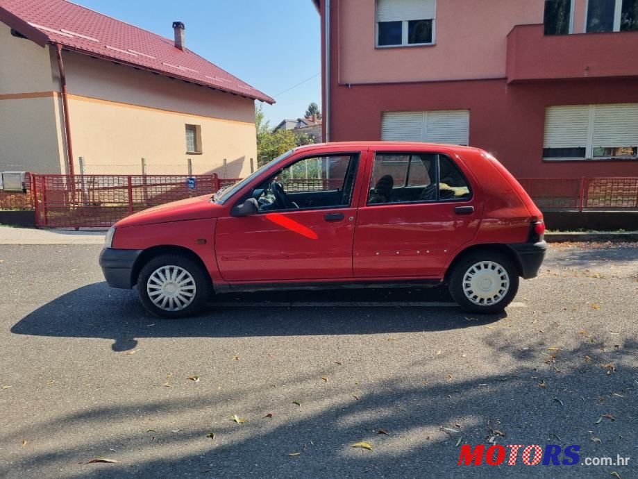 1998' Renault Clio 1,2 photo #3