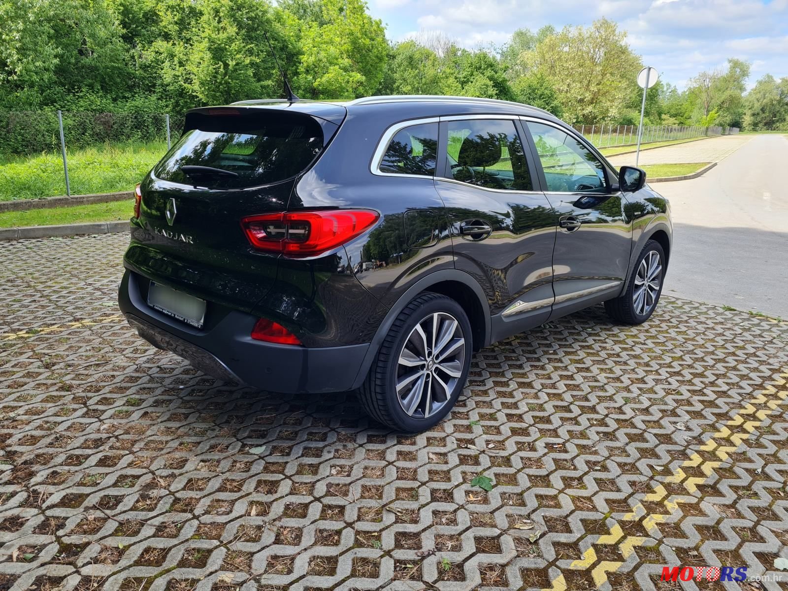 2015' Renault Kadjar Dci 130 photo #6