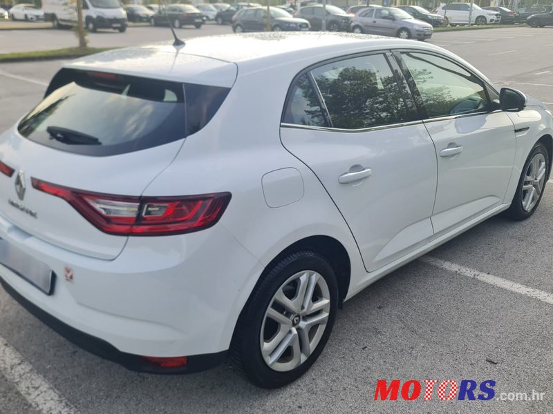 2019' Renault Megane Blue Dci 115 photo #4