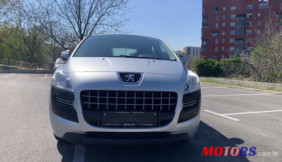 2011' Peugeot 3008 photo #3