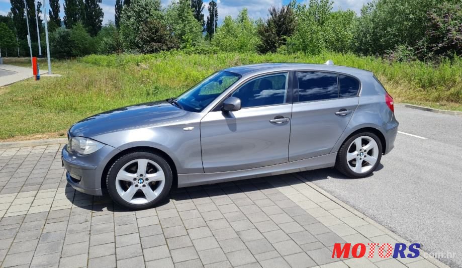 2011' BMW Serija 1 118D Sport photo #1
