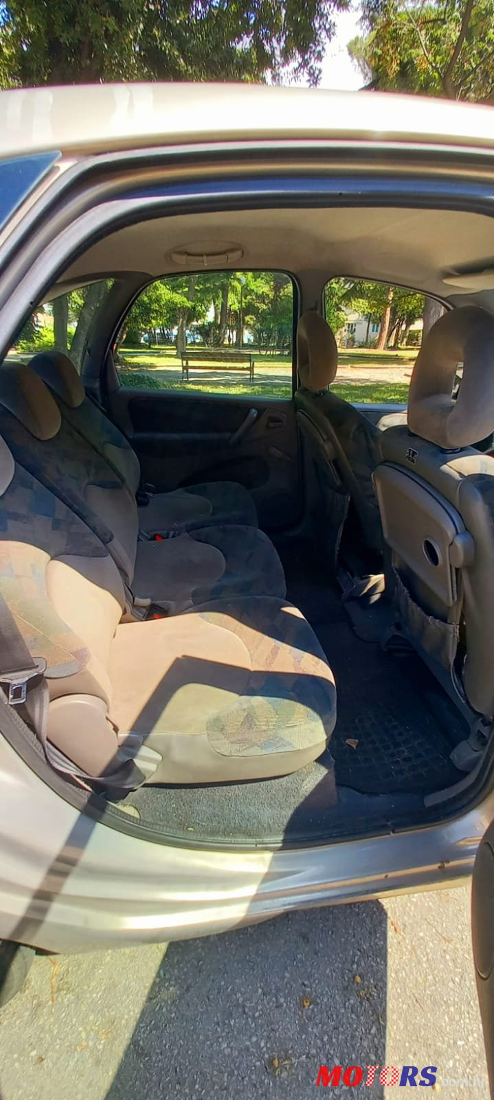 2002' Citroen Xsara Picasso 2.0 hdi photo #3