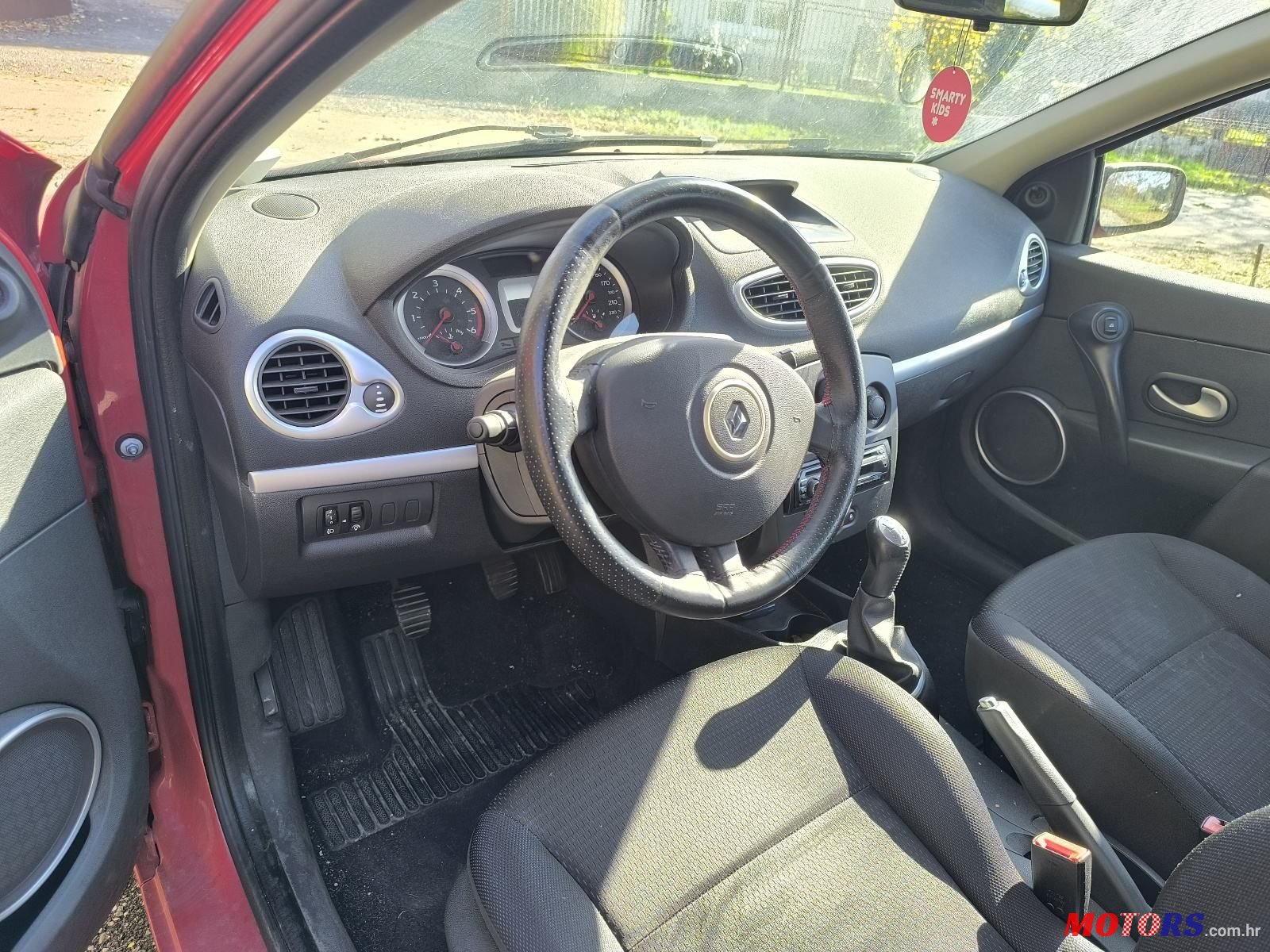 2008' Renault Clio 1,5 Dci photo #5