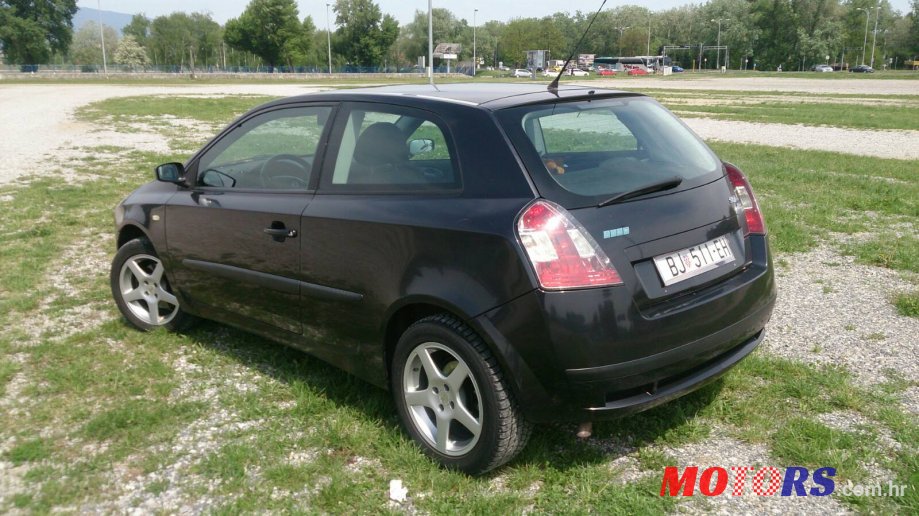 2003' Fiat Stilo photo #2