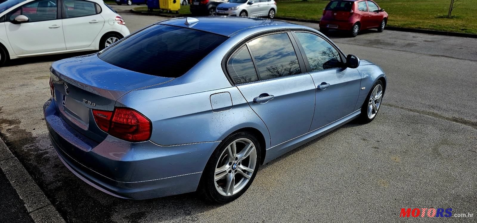 2011' BMW Serija 3 318D photo #5