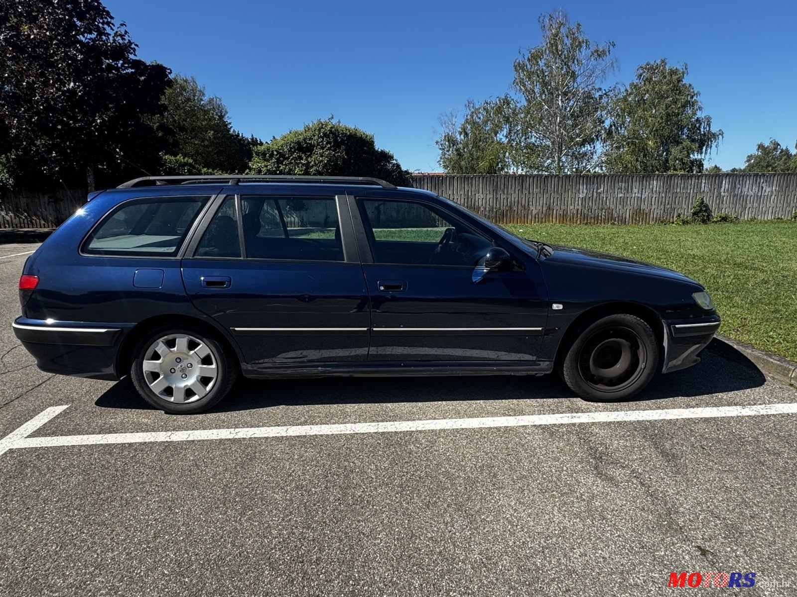 2003' Peugeot 406 Break photo #2