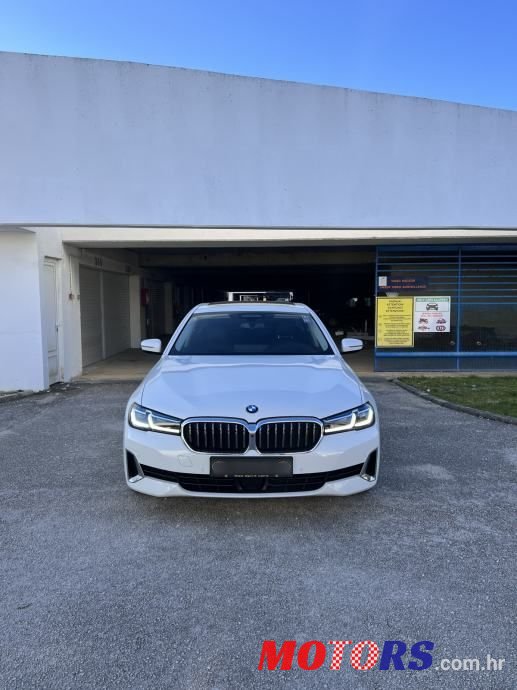 2021' BMW Serija 5 540Xd photo #2