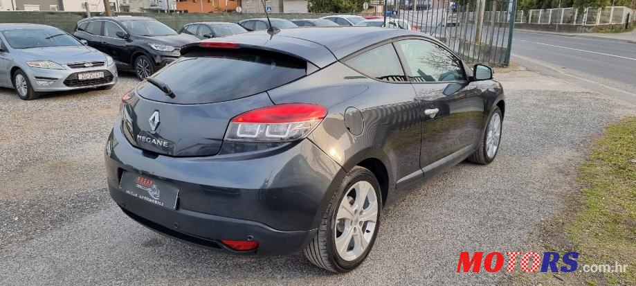 2010' Renault Megane Coupe 1,5 Dci photo #5