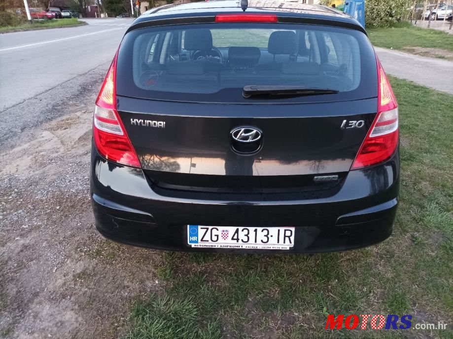 2010' Hyundai i30 1,6 Crdi photo #5
