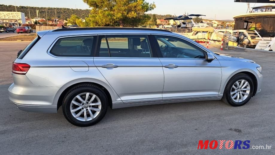 2015' Volkswagen Passat Variant photo #5