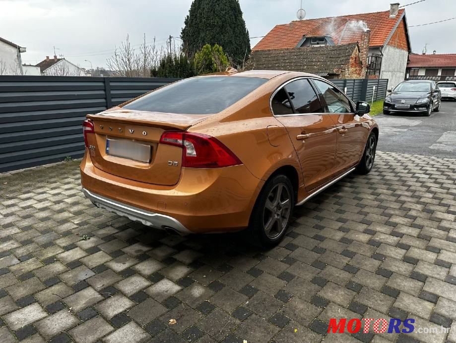 2010' Volvo S60 D5 photo #3
